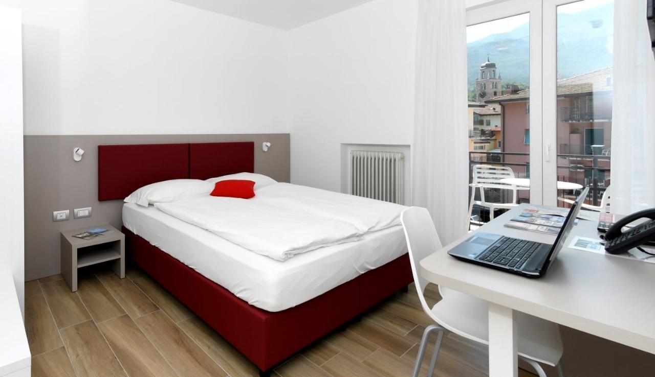 Albergo Garni Francesco Torbole Sul Garda Εξωτερικό φωτογραφία