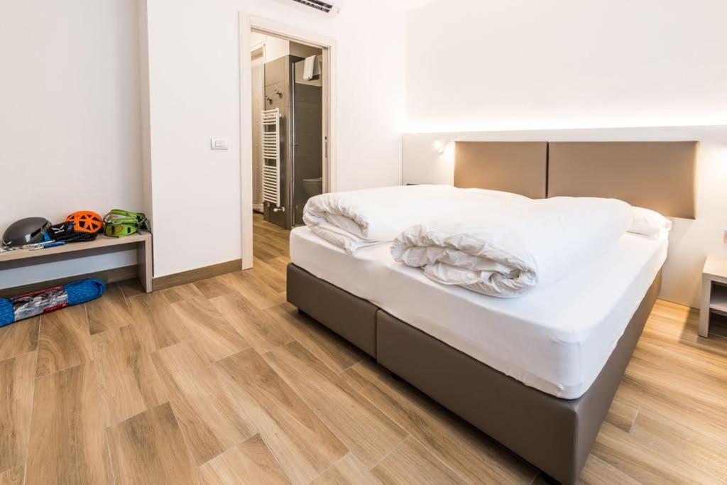 Albergo Garni Francesco Torbole Sul Garda Εξωτερικό φωτογραφία