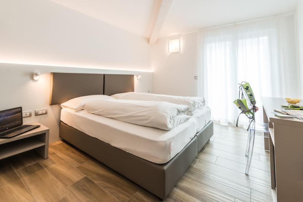 Albergo Garni Francesco Torbole Sul Garda Εξωτερικό φωτογραφία