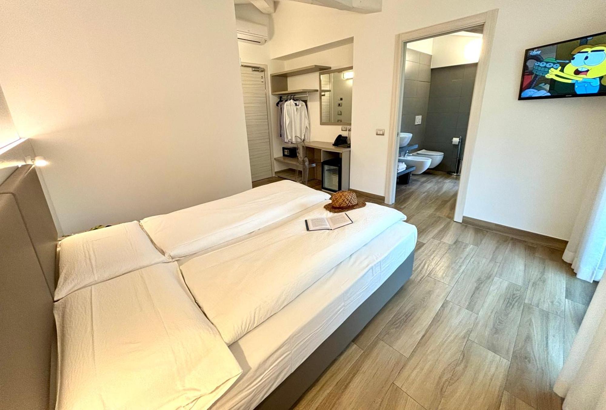Albergo Garni Francesco Torbole Sul Garda Εξωτερικό φωτογραφία