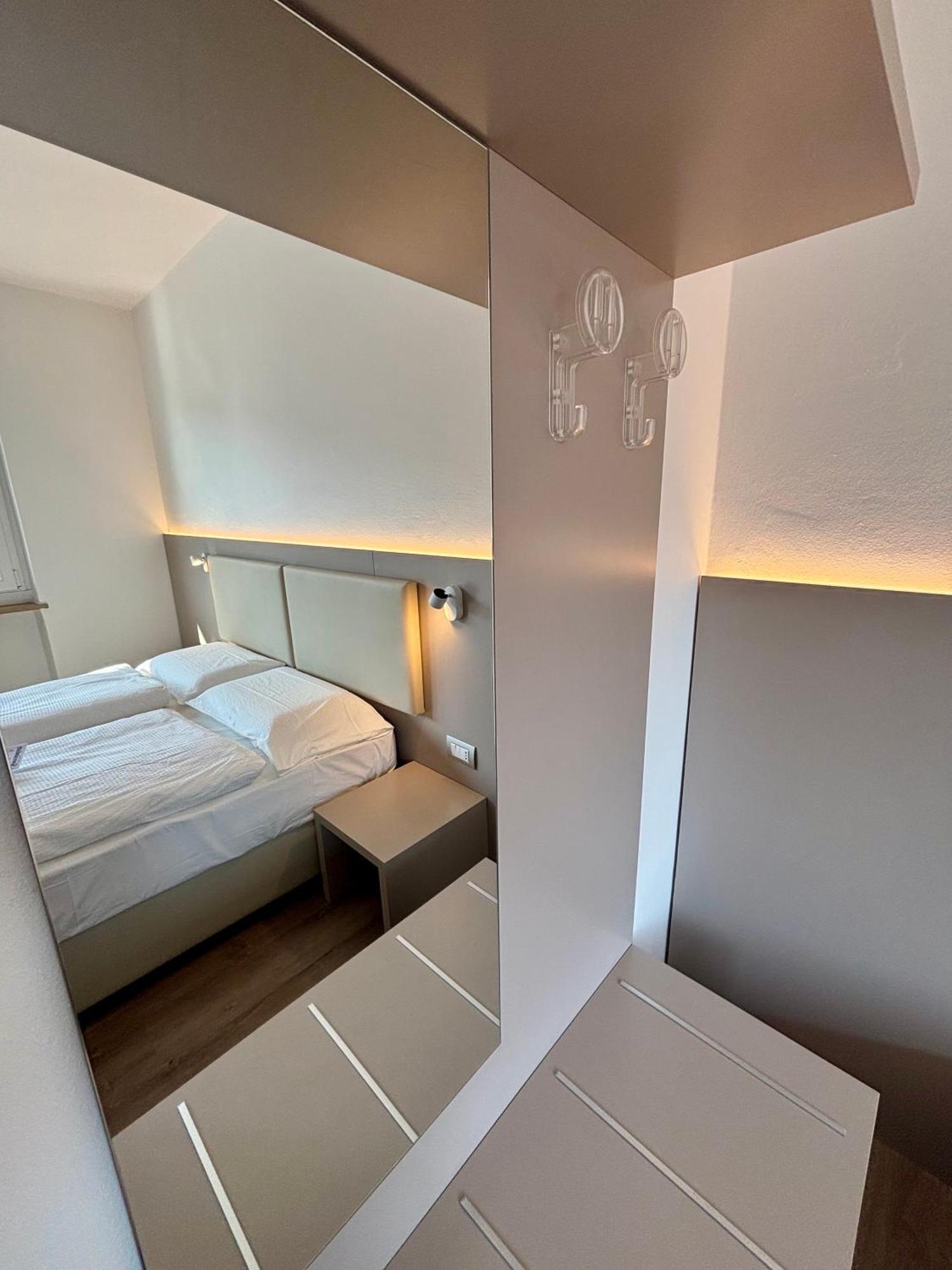 Albergo Garni Francesco Torbole Sul Garda Εξωτερικό φωτογραφία