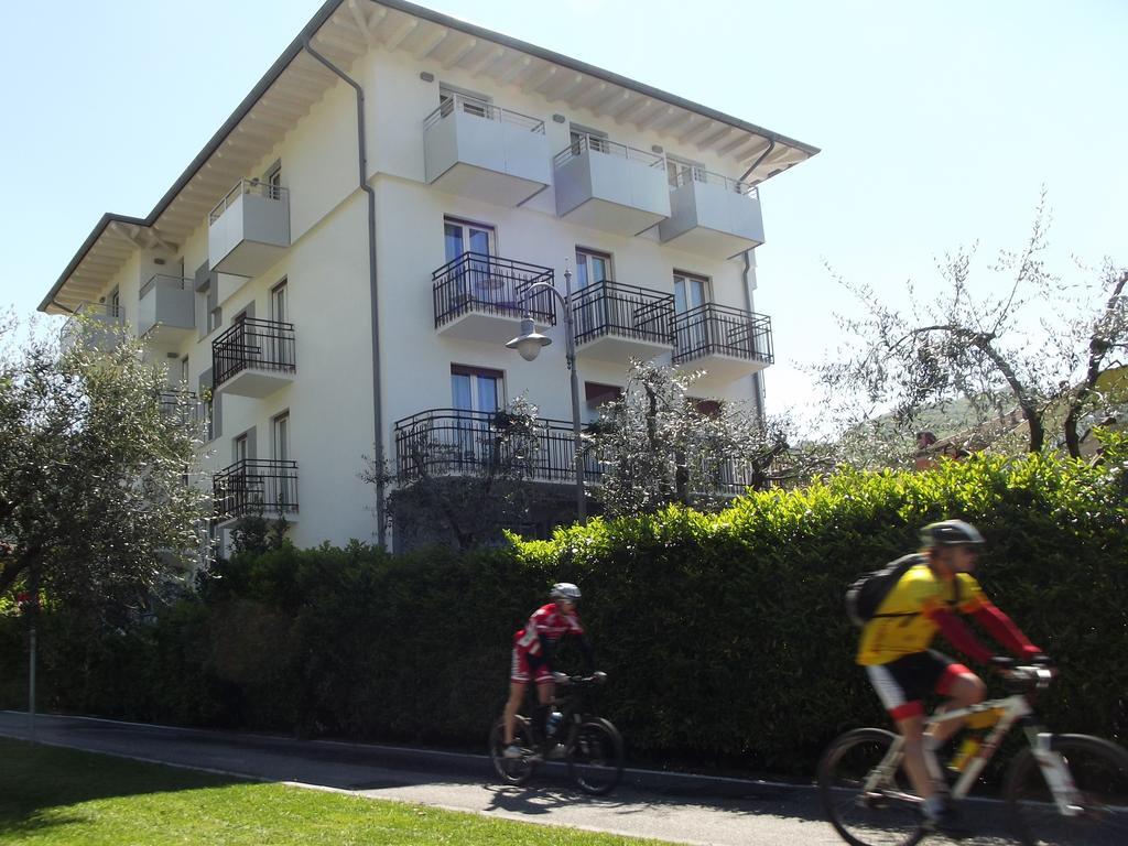 Albergo Garni Francesco Torbole Sul Garda Εξωτερικό φωτογραφία